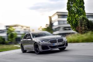BMW 545e xDrive M Sport '2020